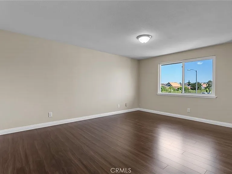 15879 Bogart Ct — Photo 6