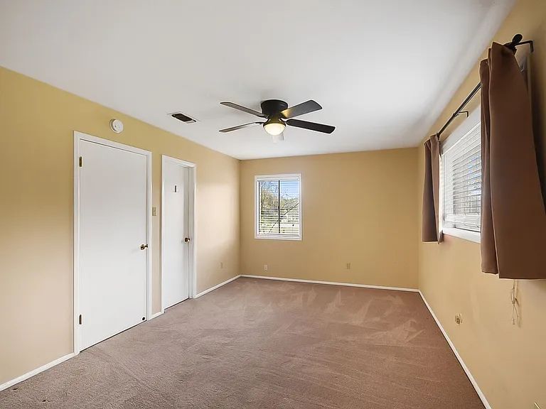 185 Oklahoma Ave — Photo 15
