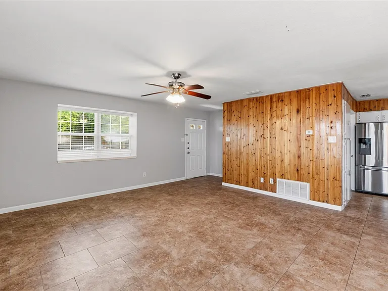 7000 Shannon Dr — Photo 8