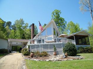 502 Riviera Dr, Chappells, SC 29037