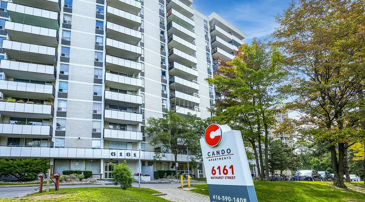 6161 Bathurst Street — Photo 1