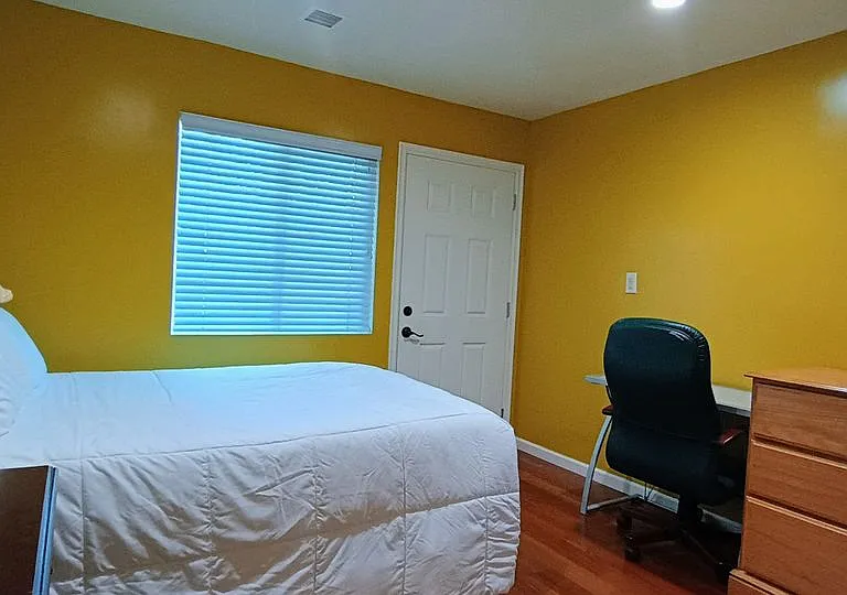 21323 Conradi Ave — Photo 10