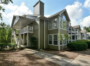 416 Berkeley Woods Dr, Duluth, GA 30096