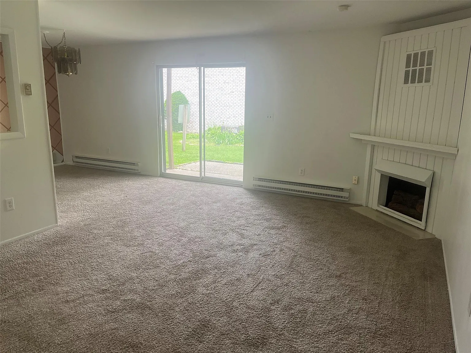 2 bed, 2.0 bath, 1032 sqft, $1,325 — Photo 3