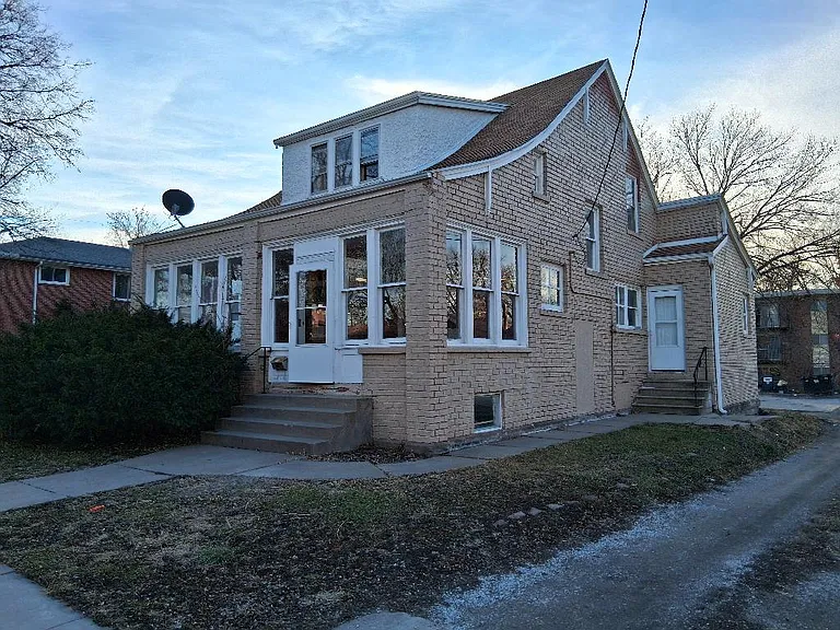 1727 S 15th St — Photo 2