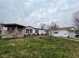 1821 E St, Bedford, IN 47421