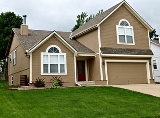 1659 N Hunter Dr, Olathe, KS 66061
