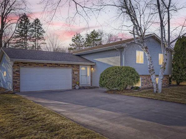 5109 Sunnyside Rd, Mounds View, MN 55112