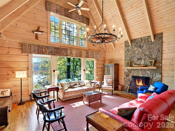 5th image of 261 Little Buck Creek Rd