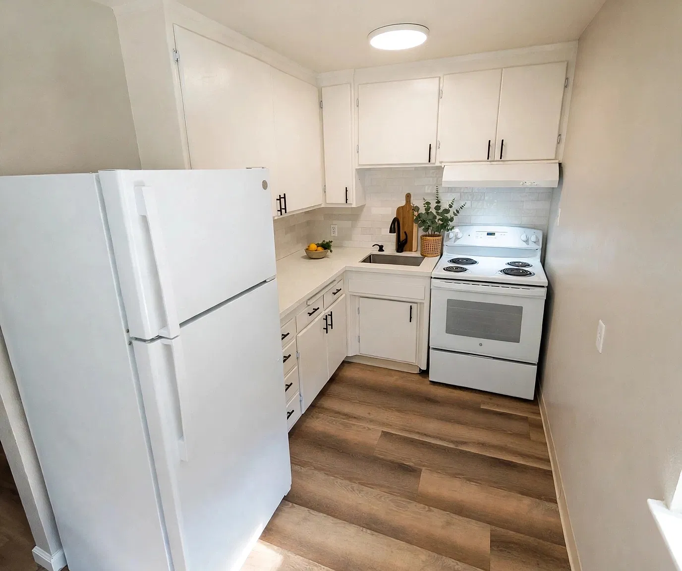 1 bed, 600 sqft, $1,425 — Photo 1
