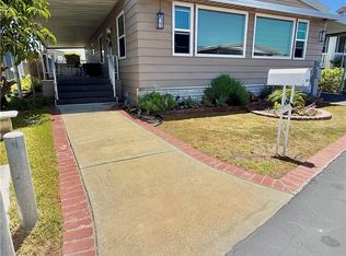 16222 Monterey Ln SPACE 215, Huntington Beach, CA 92649