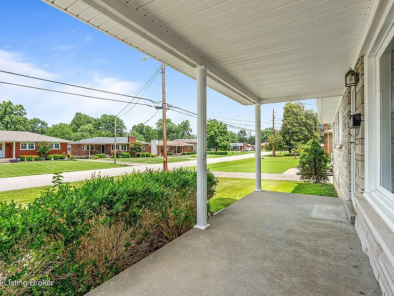 7506 Pimlico Dr — Photo 5