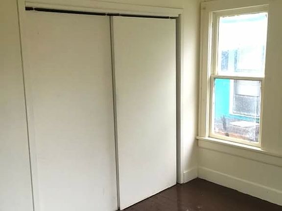 5th image of 3011 Penick St