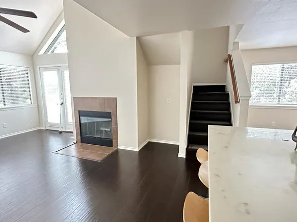 9831 Walnut St, Dallas, TX