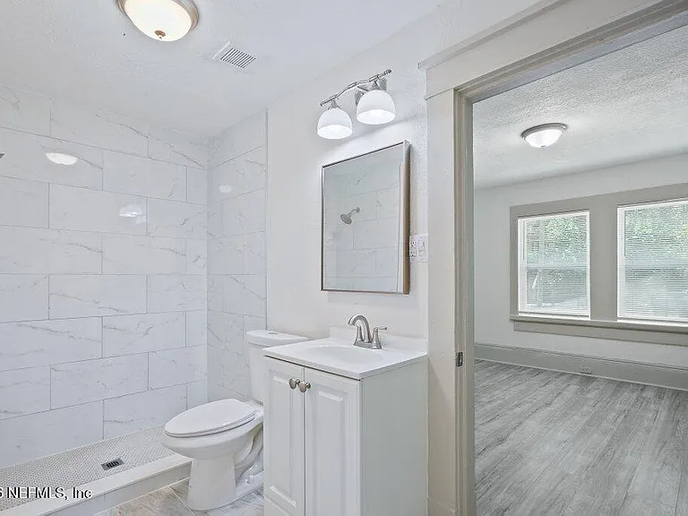 3058 Rosselle St — Photo 31