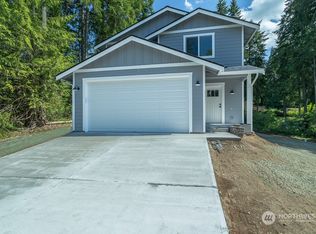 10596 Horizon Ln E, Southeast Pt Orchard, WA 98367