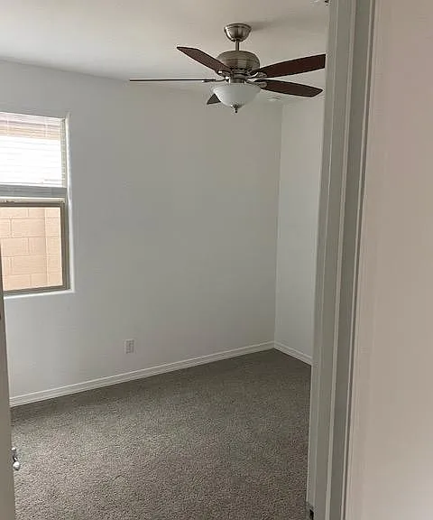 3637 S 57th Ln — Photo 15