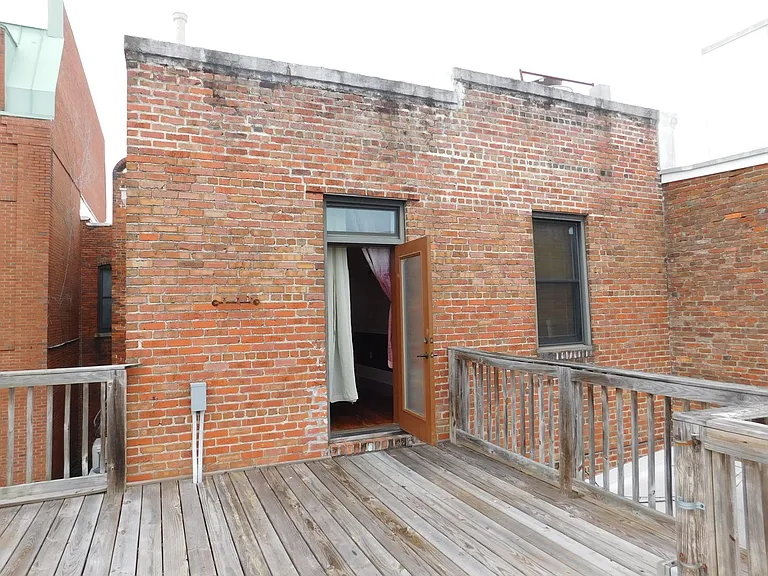 216B Middle St — Photo 12