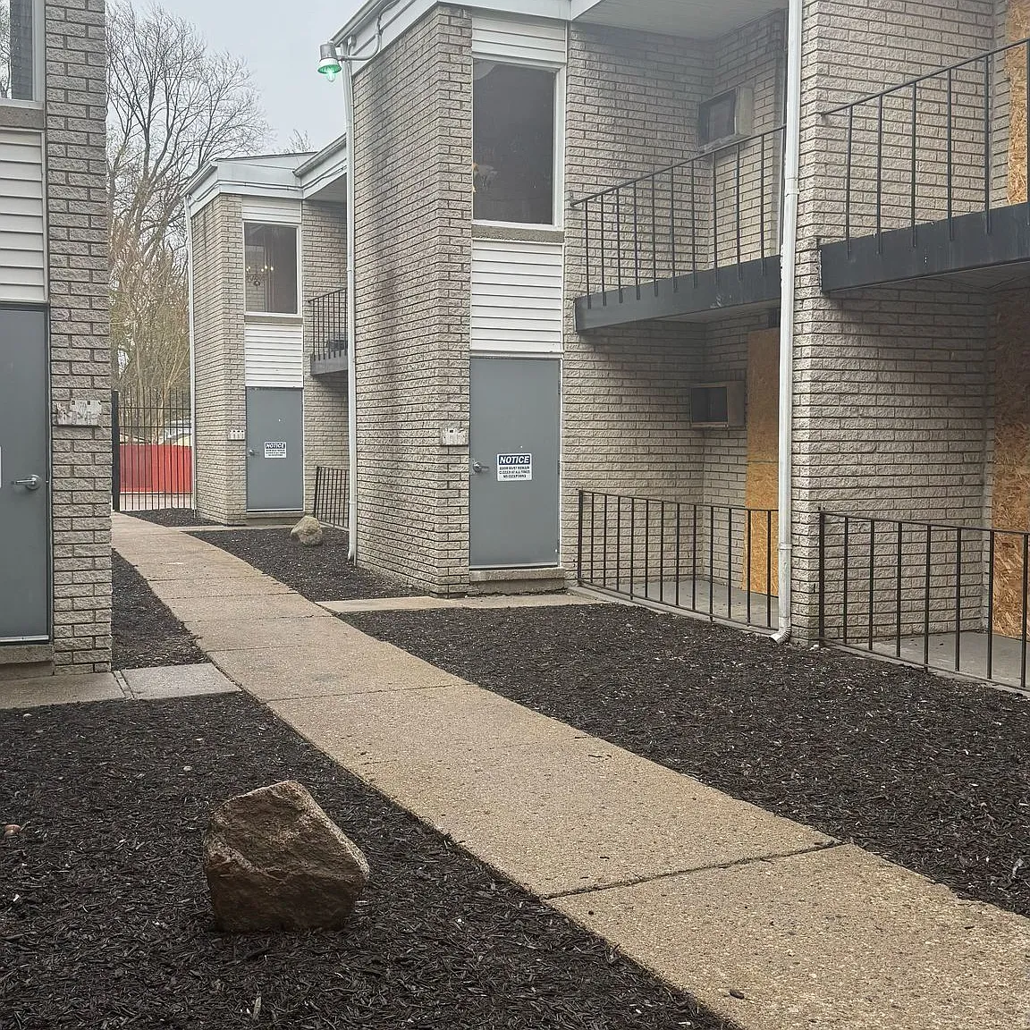 WOODBINE — Photo 4