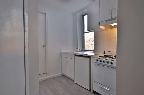 Rented by REAL New York | media 14