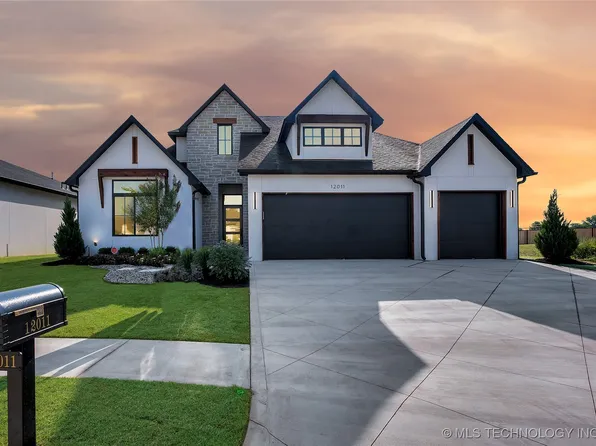 12011 S Vandalia Ave E, Tulsa, OK 74137