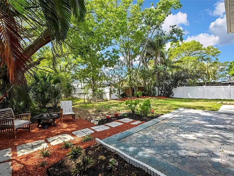 8424 Stillbrook Ave — Photo 28