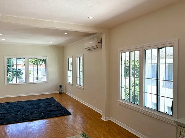 916 E Garfield Ave #1/2 — Photo 7