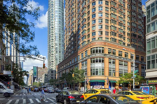 Rented by Bozzuto Management | media 137