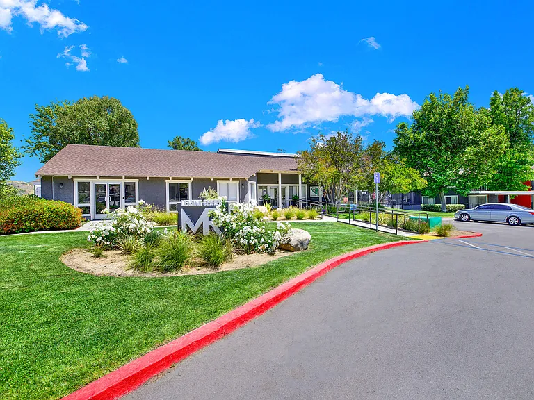 Monterra Ridge Apartments — Photo 3