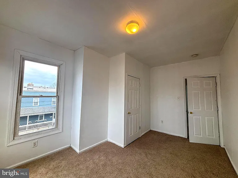 49 Hopkins St — Photo 11