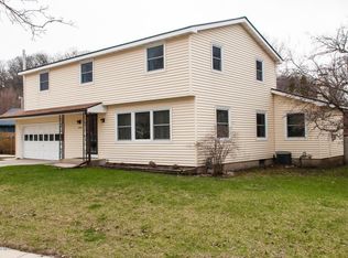 2607 3rd Pl NE, Rochester, MN 55906