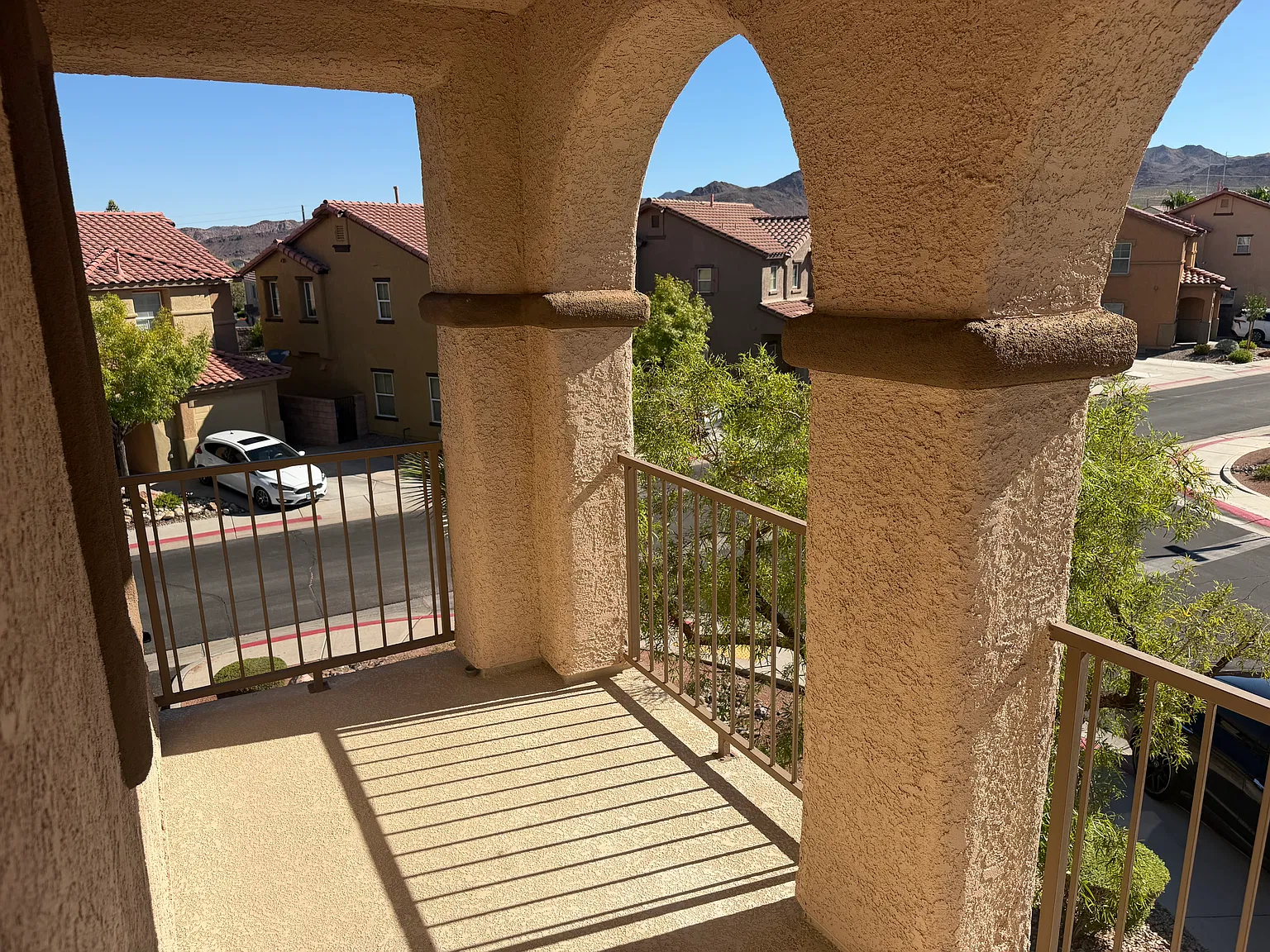 3 bed, 1611 sqft, $1,850 — Photo 2