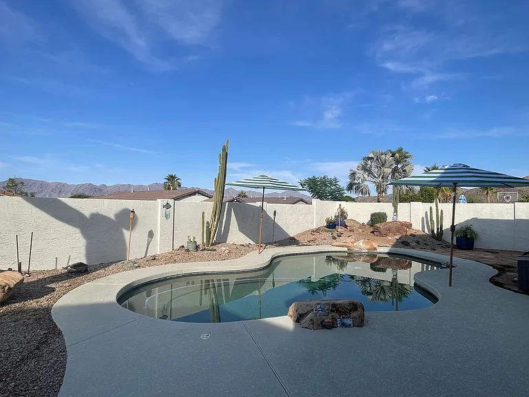 1733 W Nighthawk Way — Photo 25
