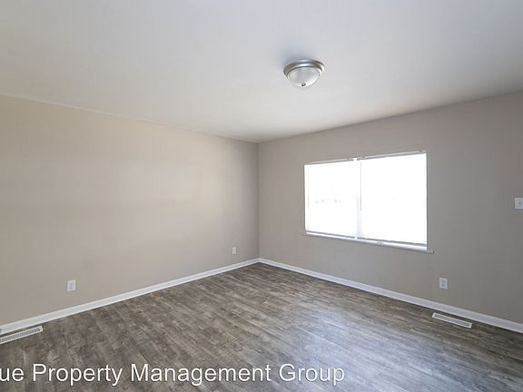 5th image of 4037 Whitaker Dr