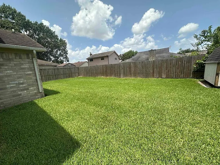 7410 Frostview Ln — Photo 24