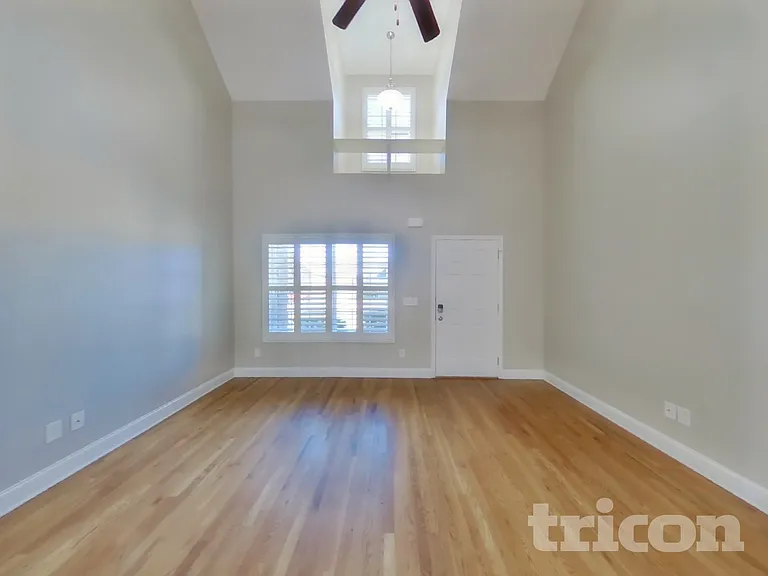 8820 Cole St — Photo 3