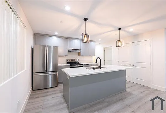 522 W 168th St — Photo 32