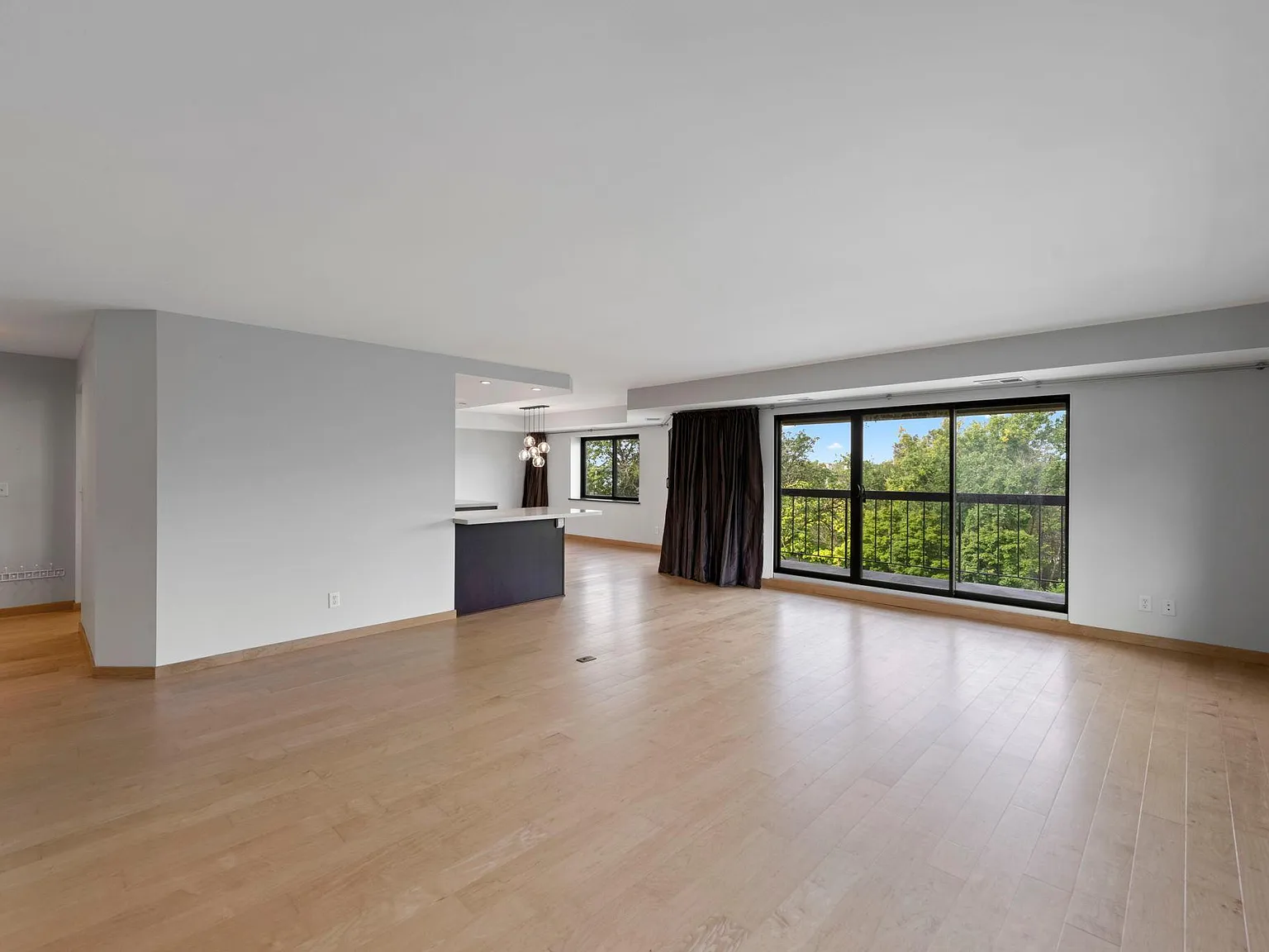 2 bed, 1497 sqft, $2,495 — Photo 3