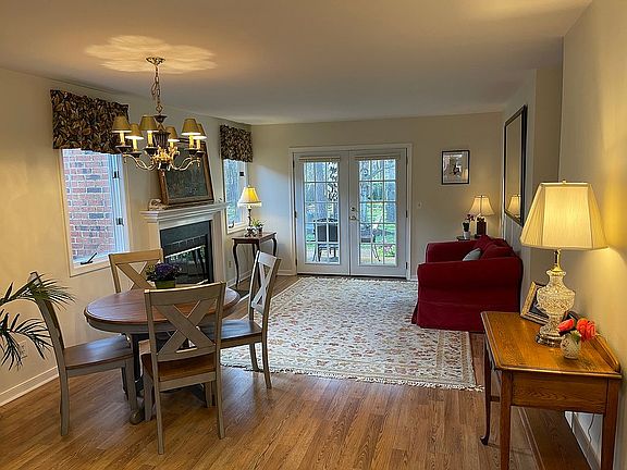 2nd image of 3118 Lake Village Dr
