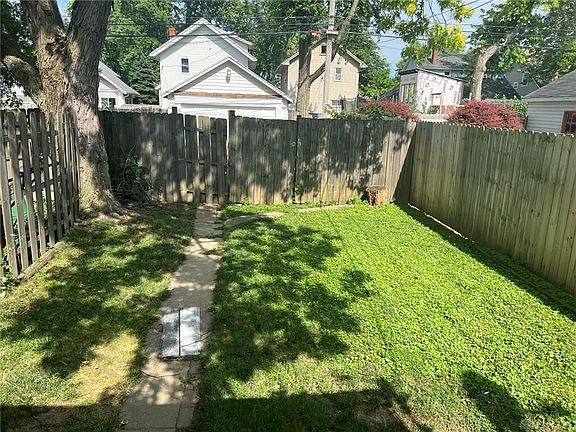 2nd image of 1310 Carlisle Ave