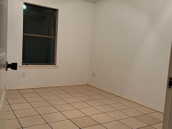 3rd image of 1800 W Douglas St #3