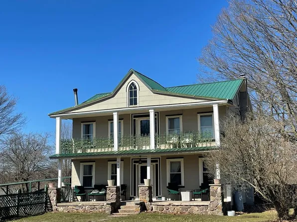 503 Overton Rd, New Albany, PA 18833