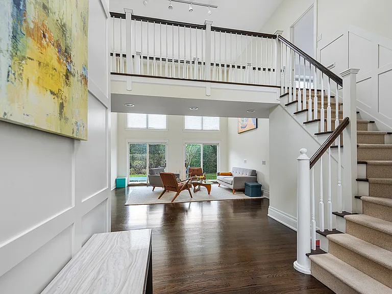9 Fox Hollow Ln — Photo 3
