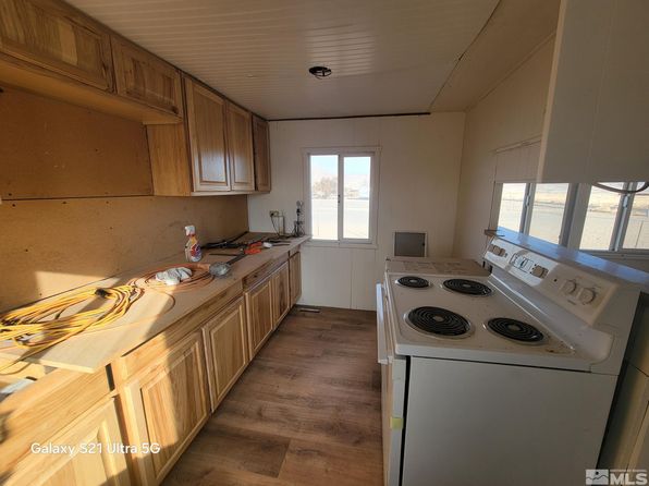 3205 Citrus St, Silver Springs, NV 89429