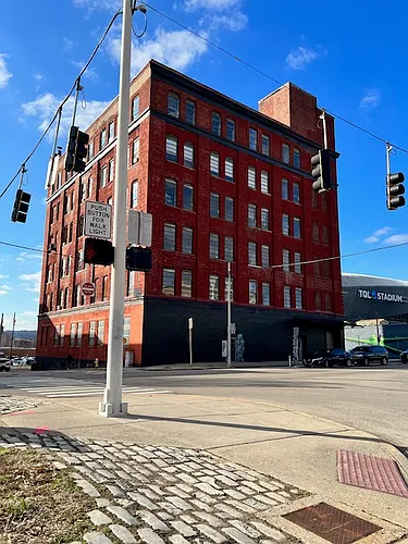 1403 Central Pkwy #403 Photo 1
