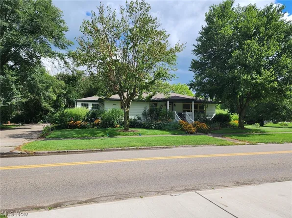 407 E Main St, Jewett, OH 43986