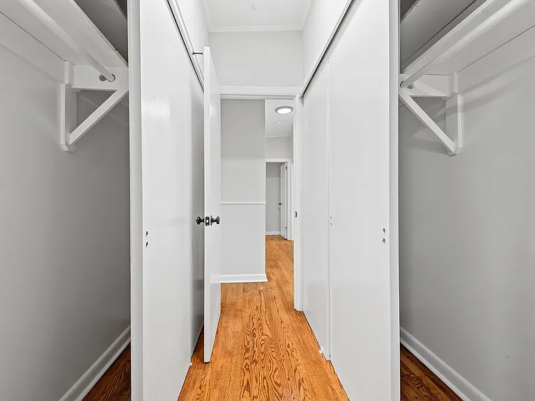 2703 Ashland St — Photo 11