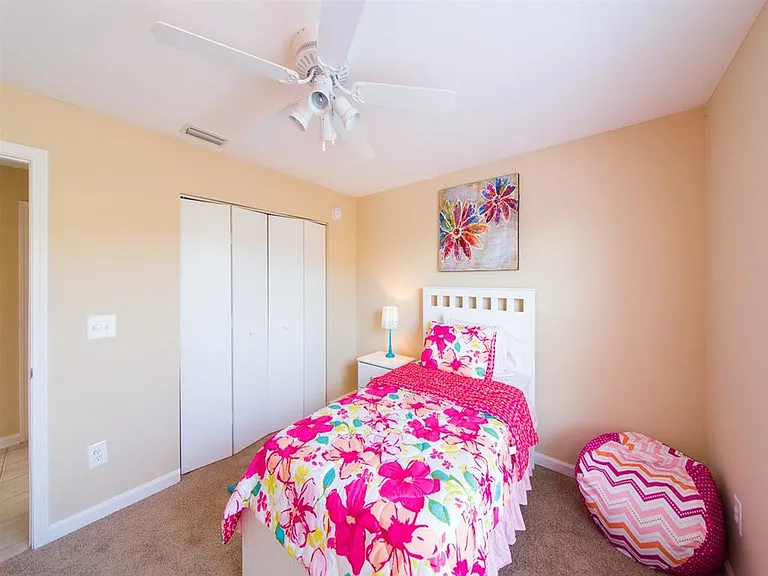 Thomas Chase Apartments — Photo 19