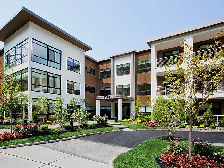 1177 @Greystone Building Exterior