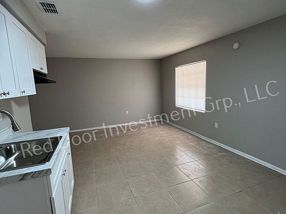 5th image of 800 N Hastings St #213